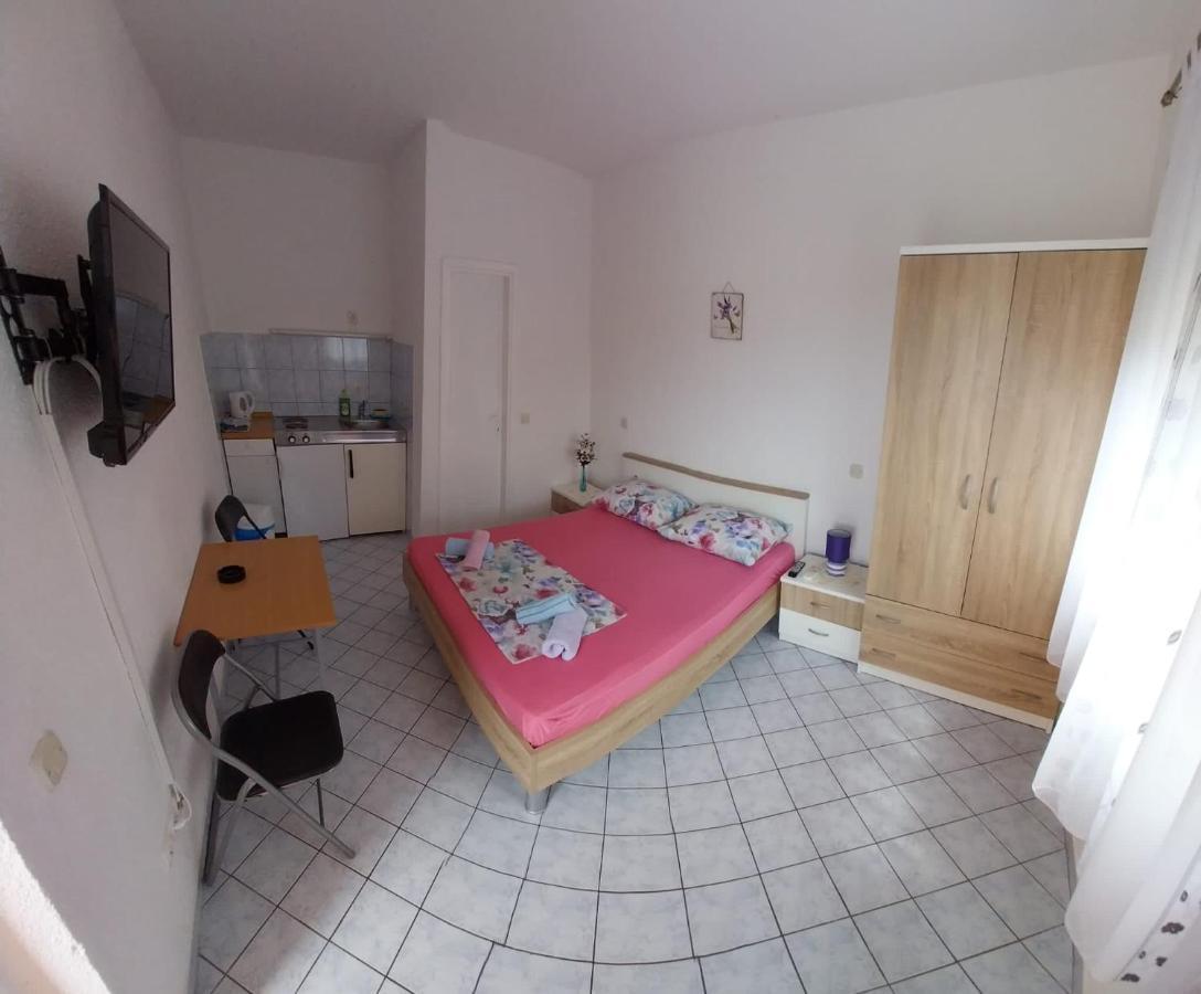 Studio Apartmani Ravlic Макарска Экстерьер фото