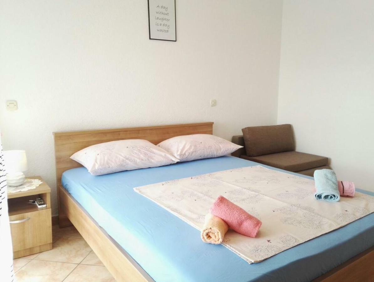 Studio Apartmani Ravlic Макарска Экстерьер фото