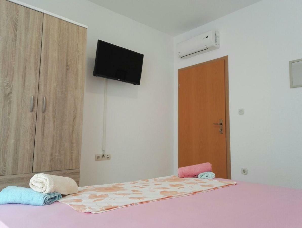 Studio Apartmani Ravlic Макарска Экстерьер фото